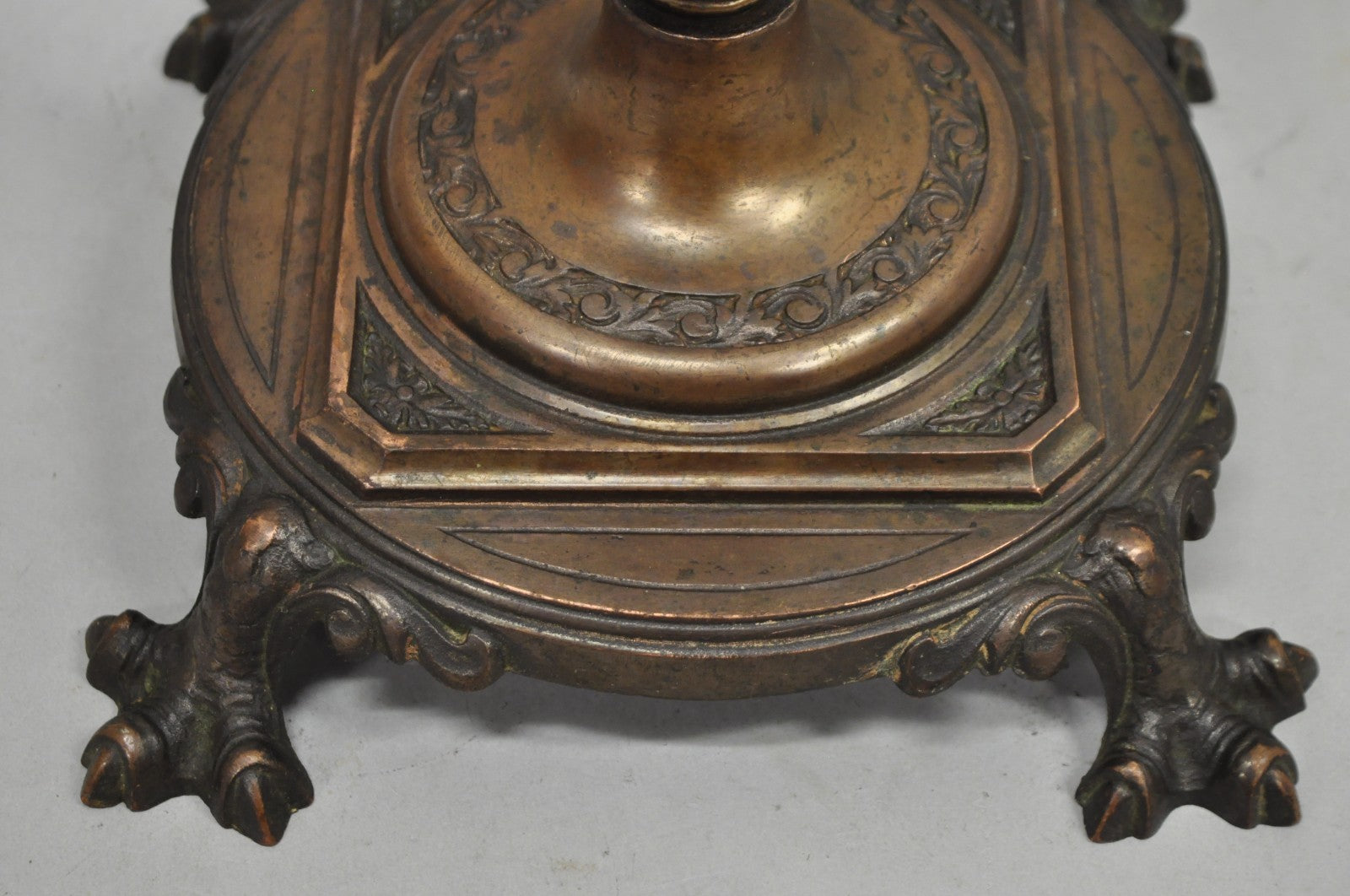 Antique Gothic Renaissance Oscar Bach Style Bronze Paw Foot Pole Floor Lamp