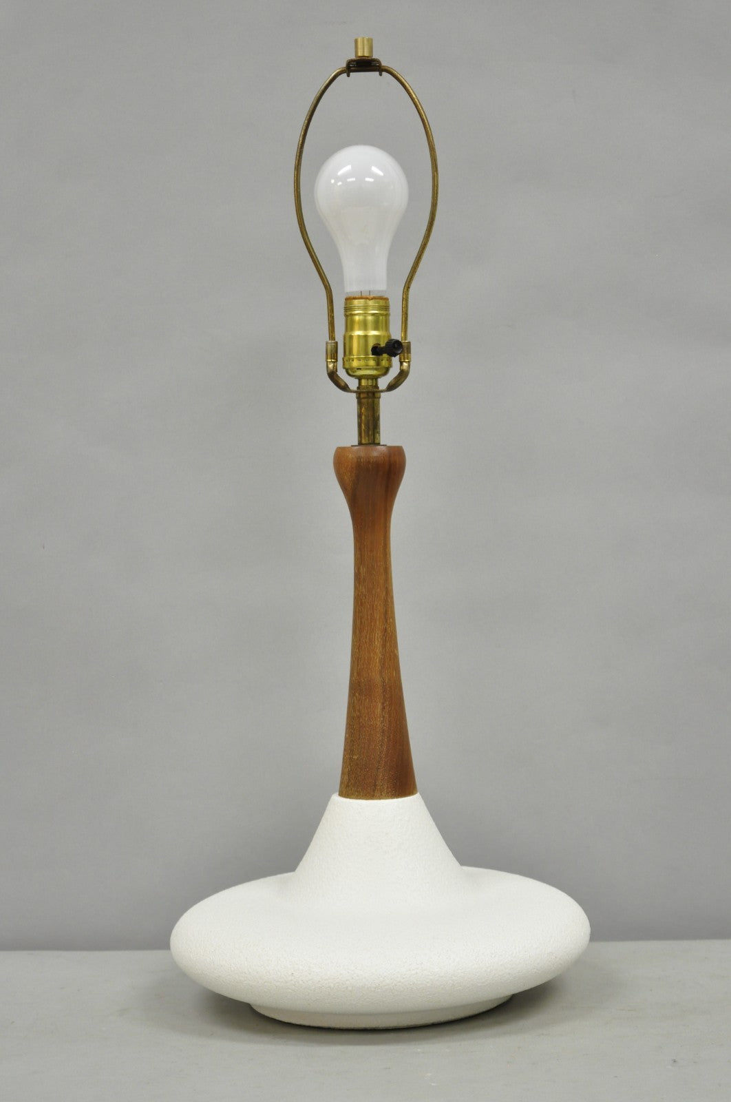 Vintage Mid Century Modern Atomic Era Teak Wood White Ceramic Pottery Table Lamp