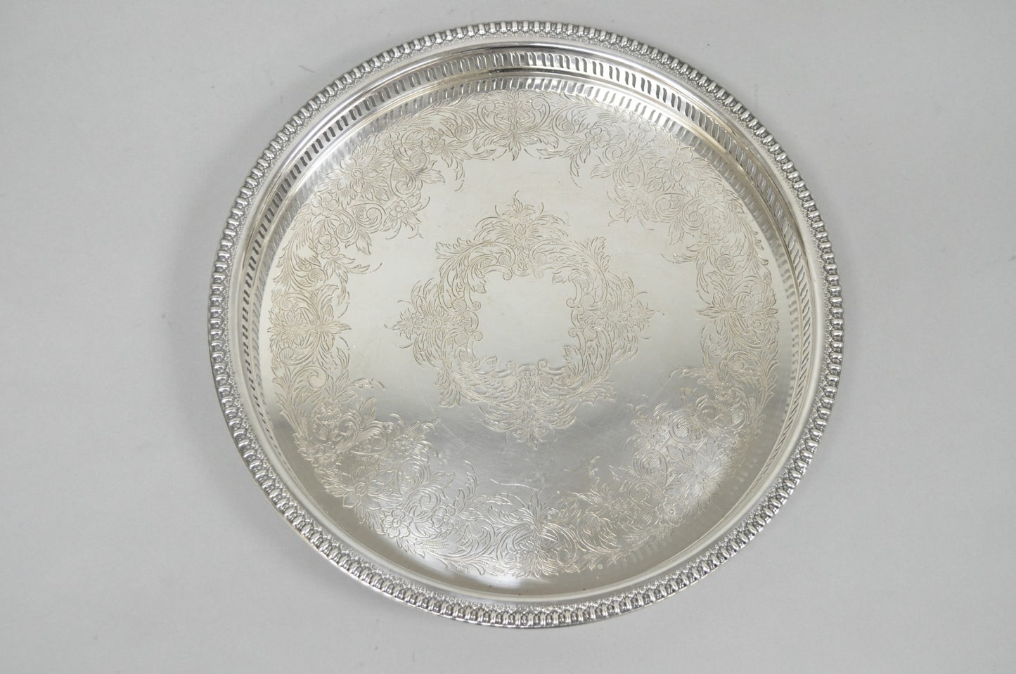 Webster Wilcox "Brandon Hall" 7572G Silver Plated Reticulated 15" Round Bar Tray