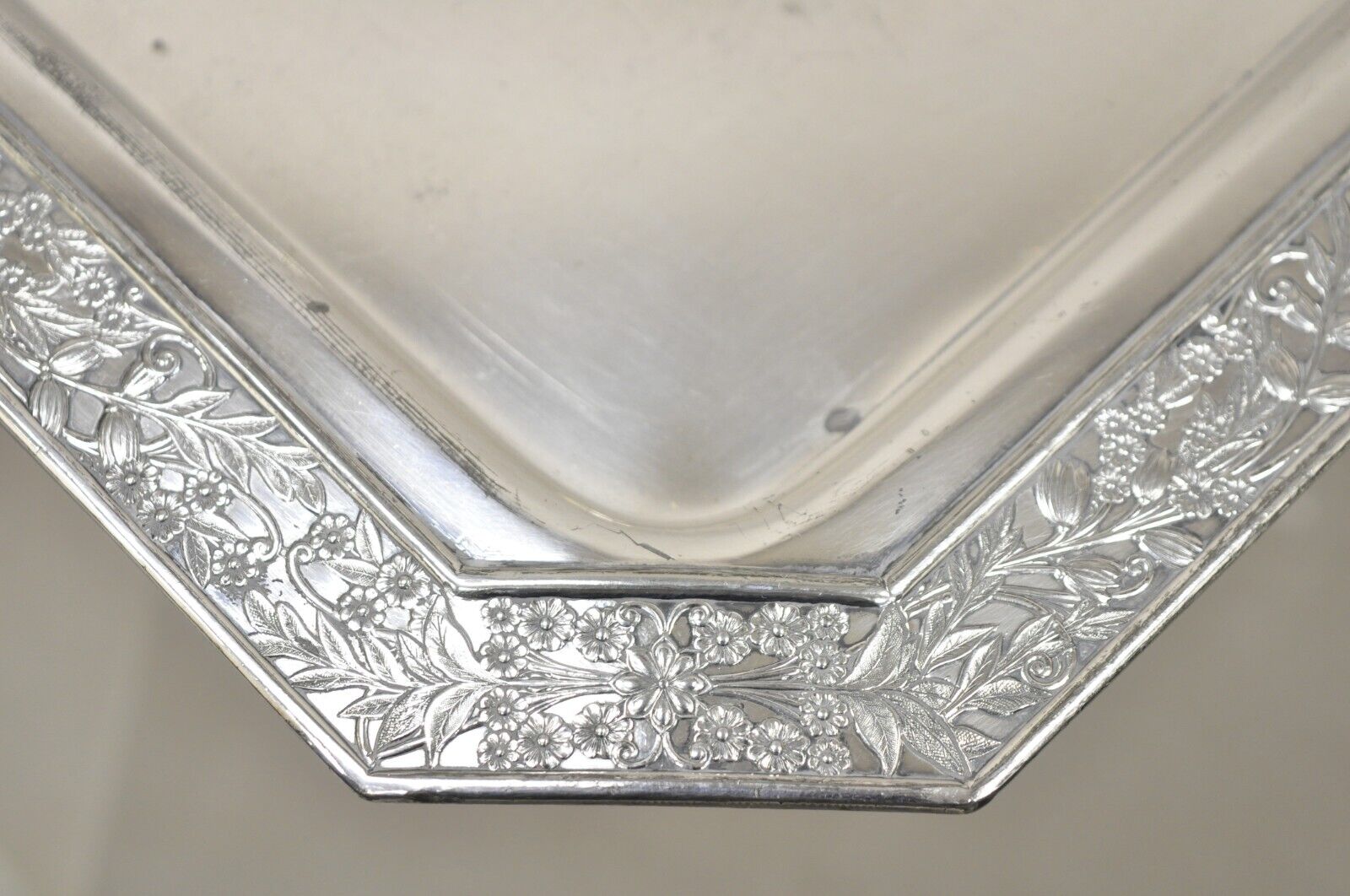 Antique Wilcox Victorian Aesthetic Movement Silver Plated Serving Platter Tray