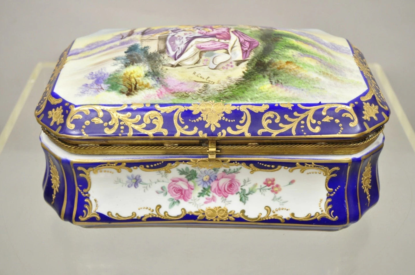 Antique French Victorian Porcelain Hand Painted Hinged Jewelry Trinket Box