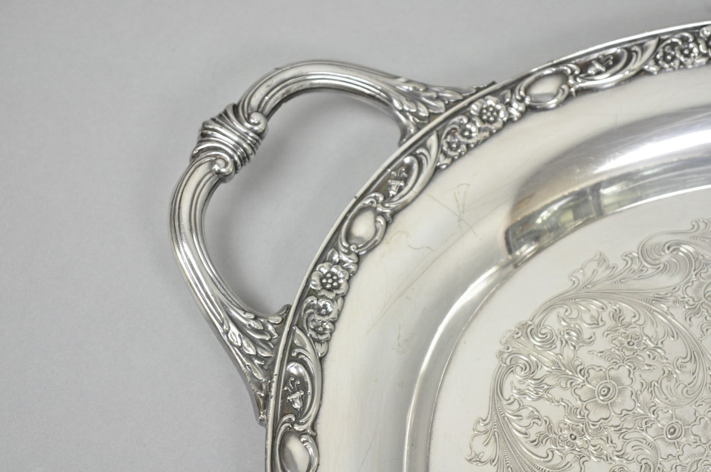 Vintage WM Rogers & Son "Victorian Rose" Silver Plated Oval Serving Platter Tray