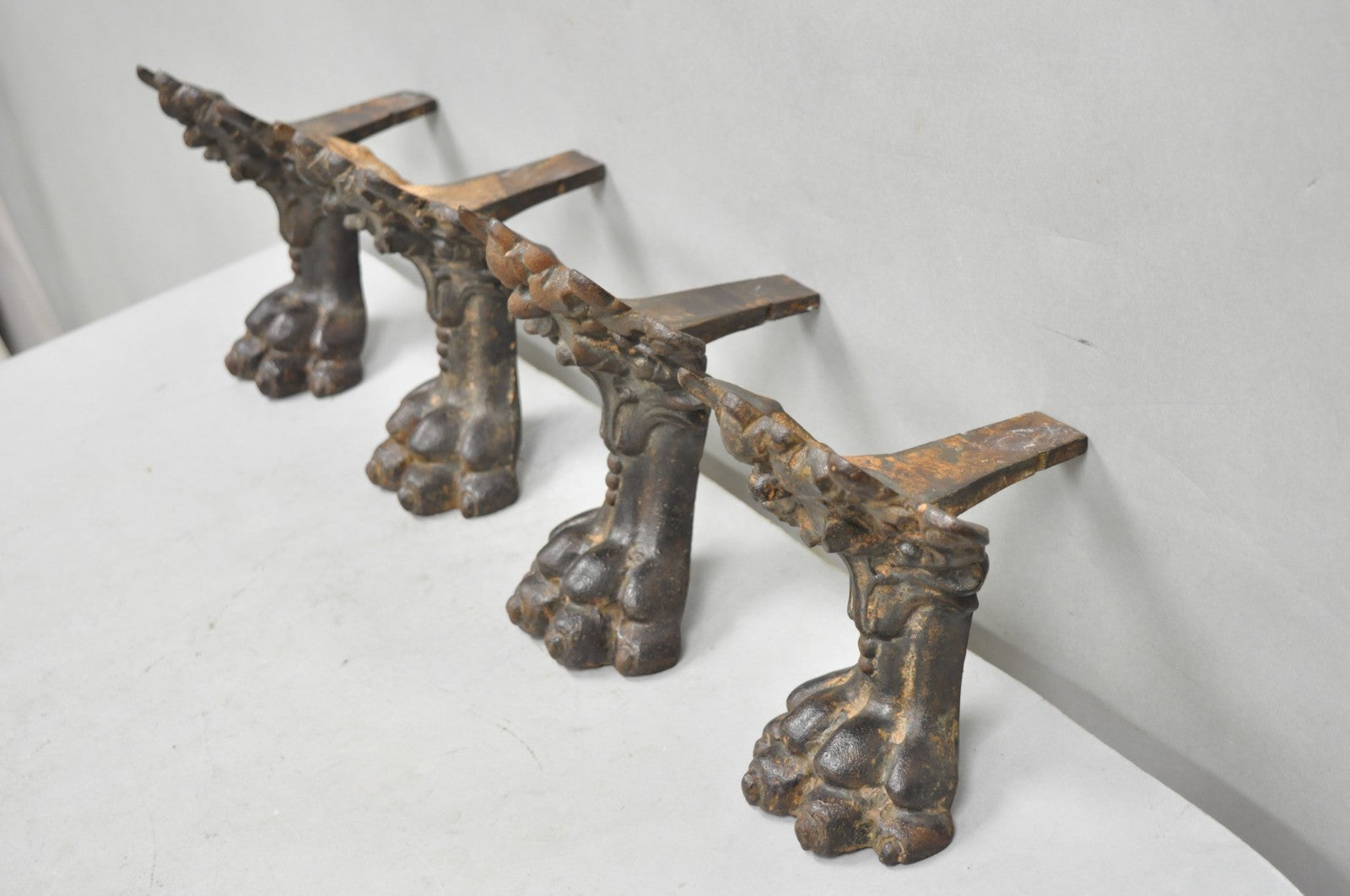 Victorian Style Cast Iron Bathtub Lion Claw Foot Paw Feet Floral Design 4 Pc Set