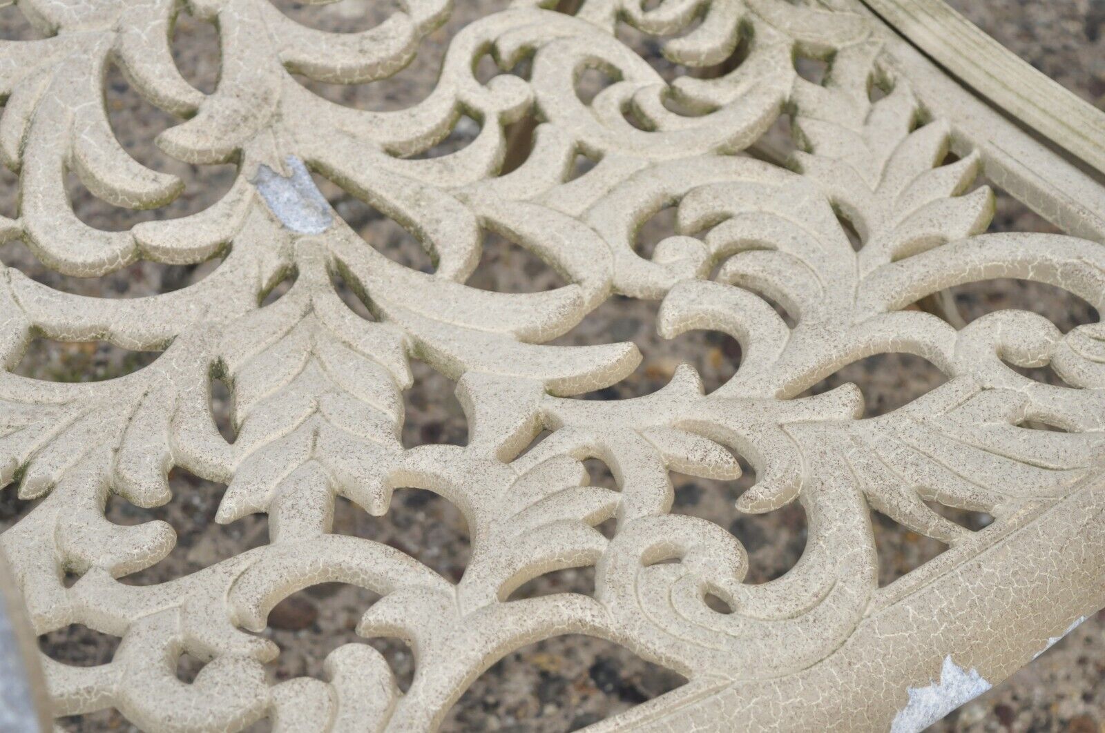 Cast Aluminum Leafy Scroll Outdoor Patio Dining Arm Chairs - Set of 4