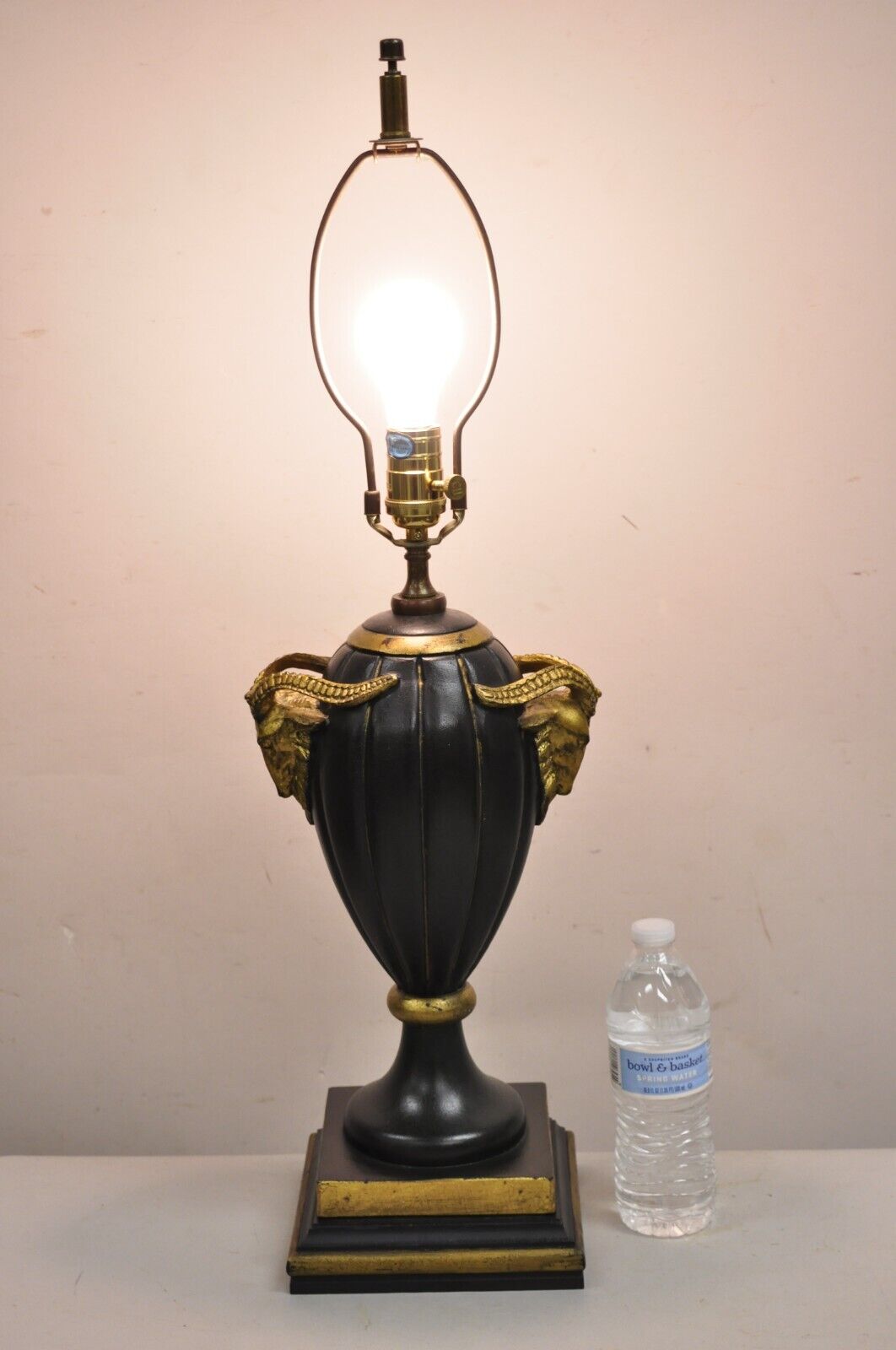 Decorator Chelsea House Neoclassical Style Black & Gold Table Lamp w/ Rams