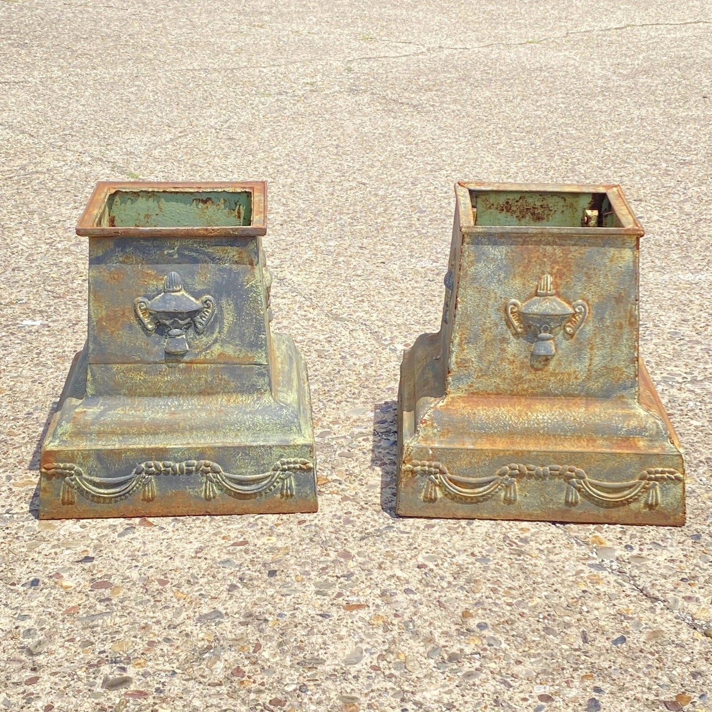 Vintage Neoclassical Style Green Cast Iron Garden Planter Urn Pedestal Base Pair