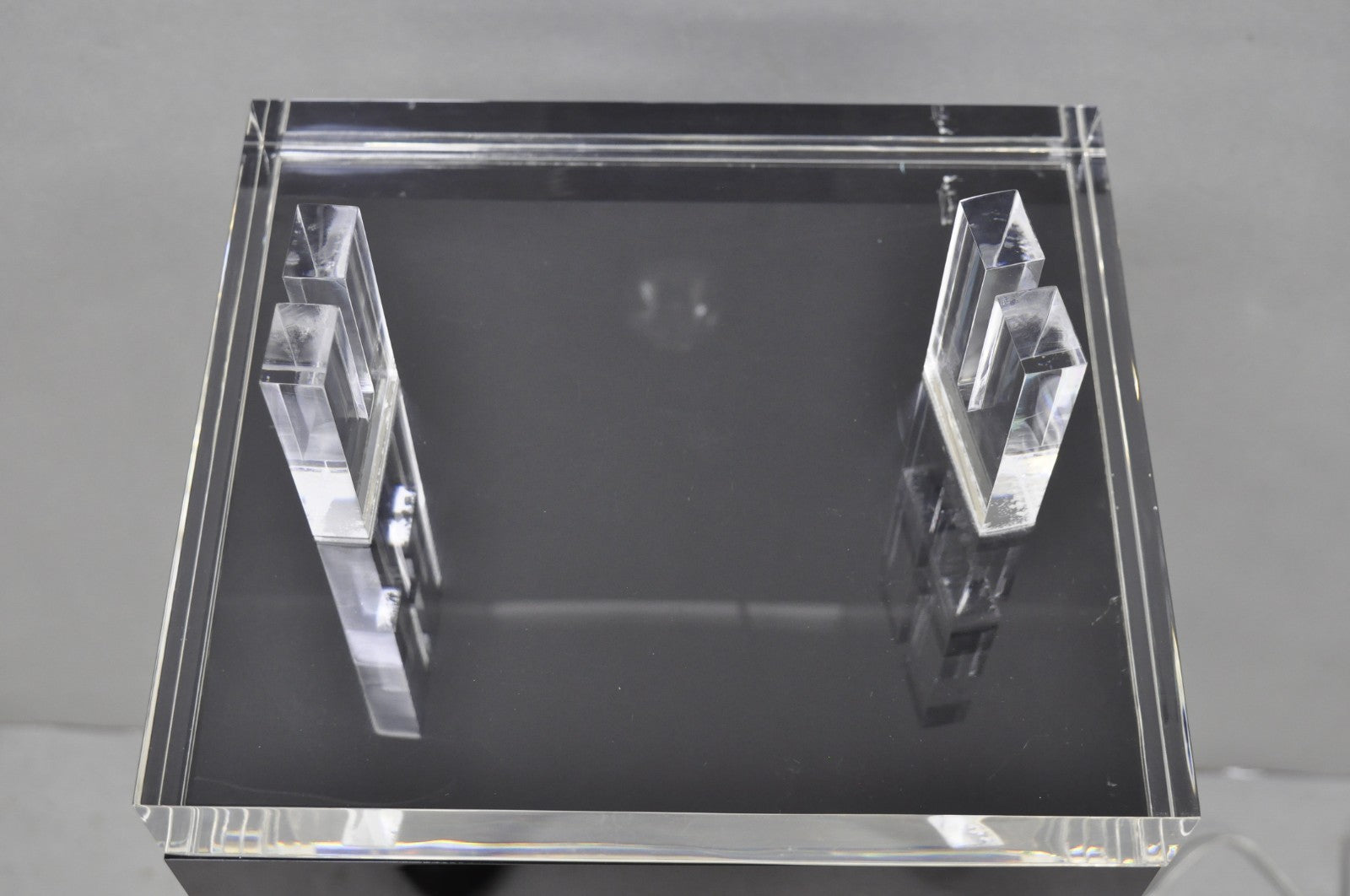 Vintage Mid Century Modern Clear Lucite & Black Acrylic Lighted Pedestal Stand