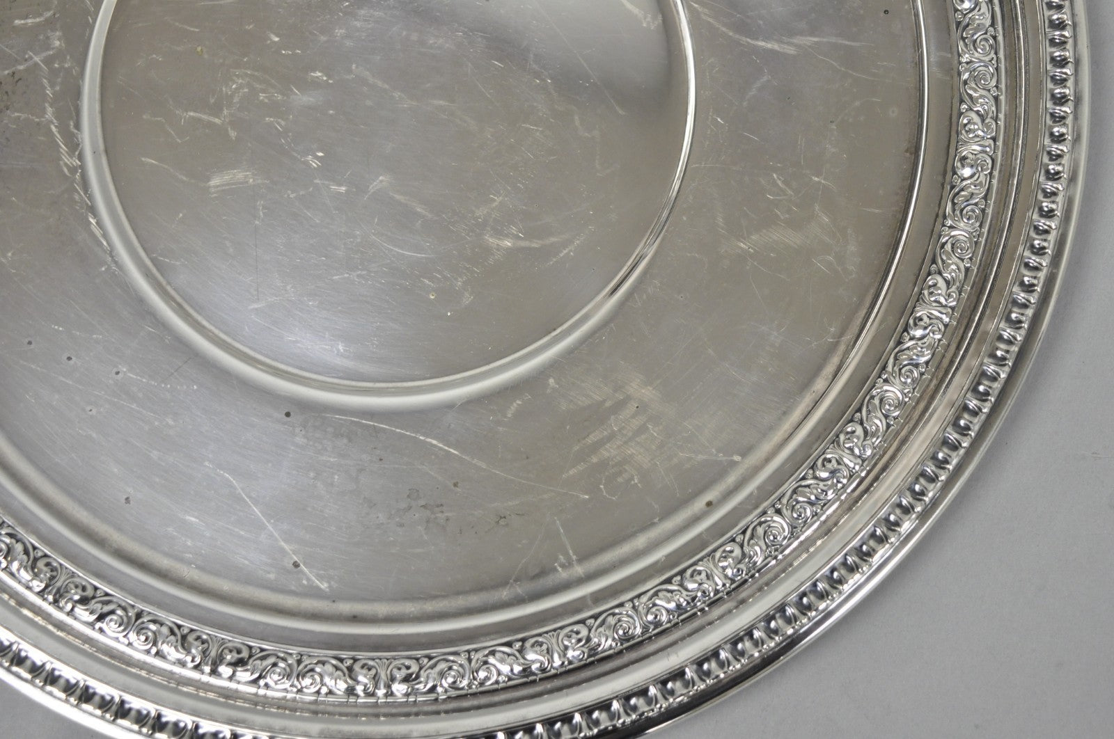 Vintage Reed & Barton 1241 Round Victorian Silver Plated Serving Platter Tray