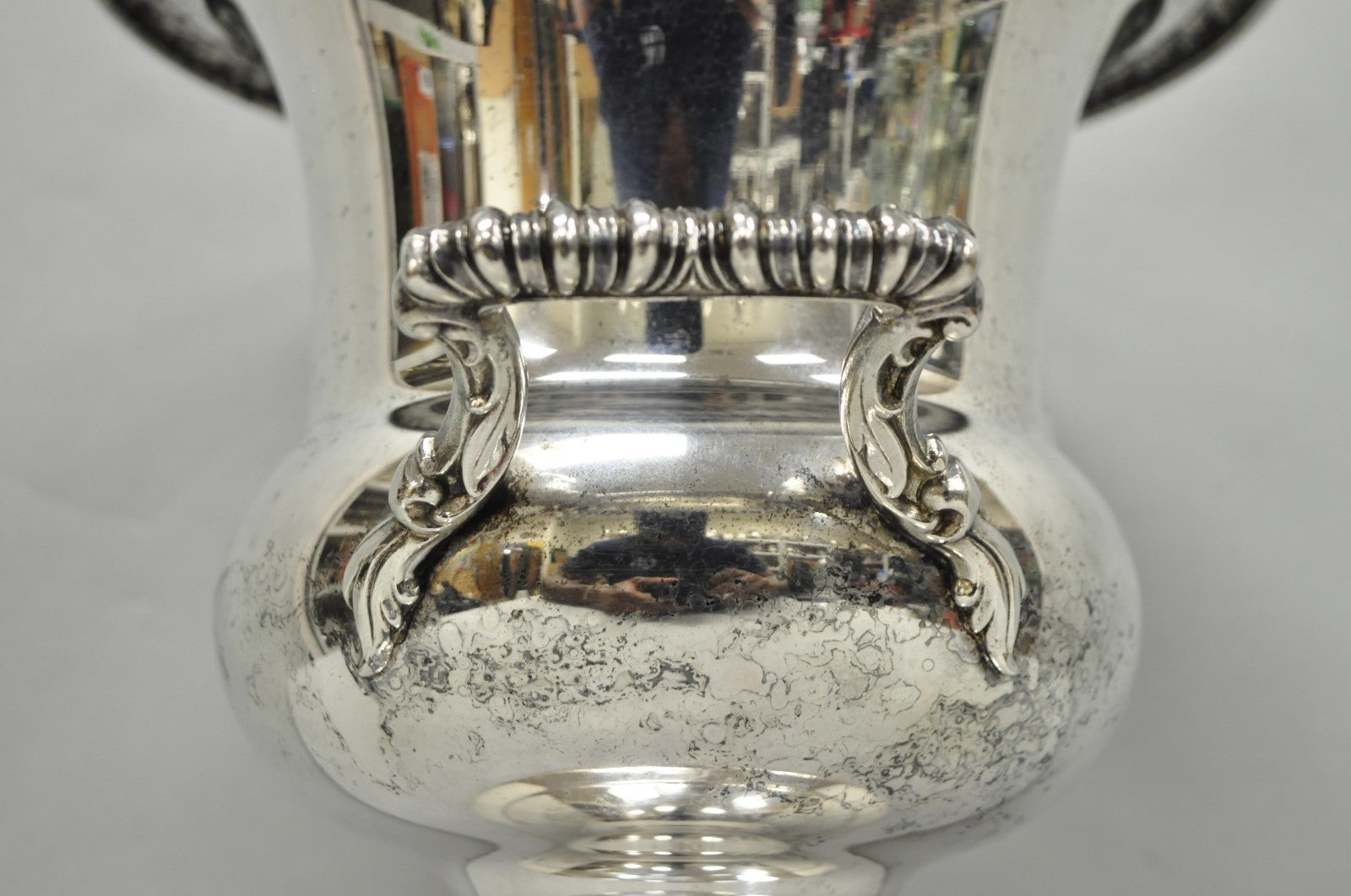 Vintage WM Rogers "Spring Flower" Silver Plated Champagne Chiller Bar Ice Bucket