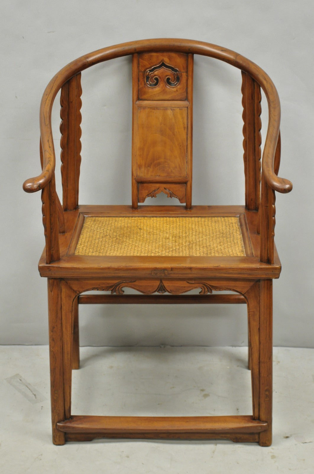 Antique Chinese Elm Hardwood Horseshoe Oriental Huanghuali Lounge Arm Chair