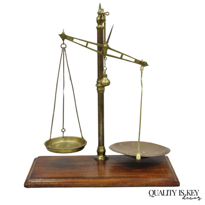 Antique W.& T. Avery English Victorian Brass & Mahogany Balance Beam Scale