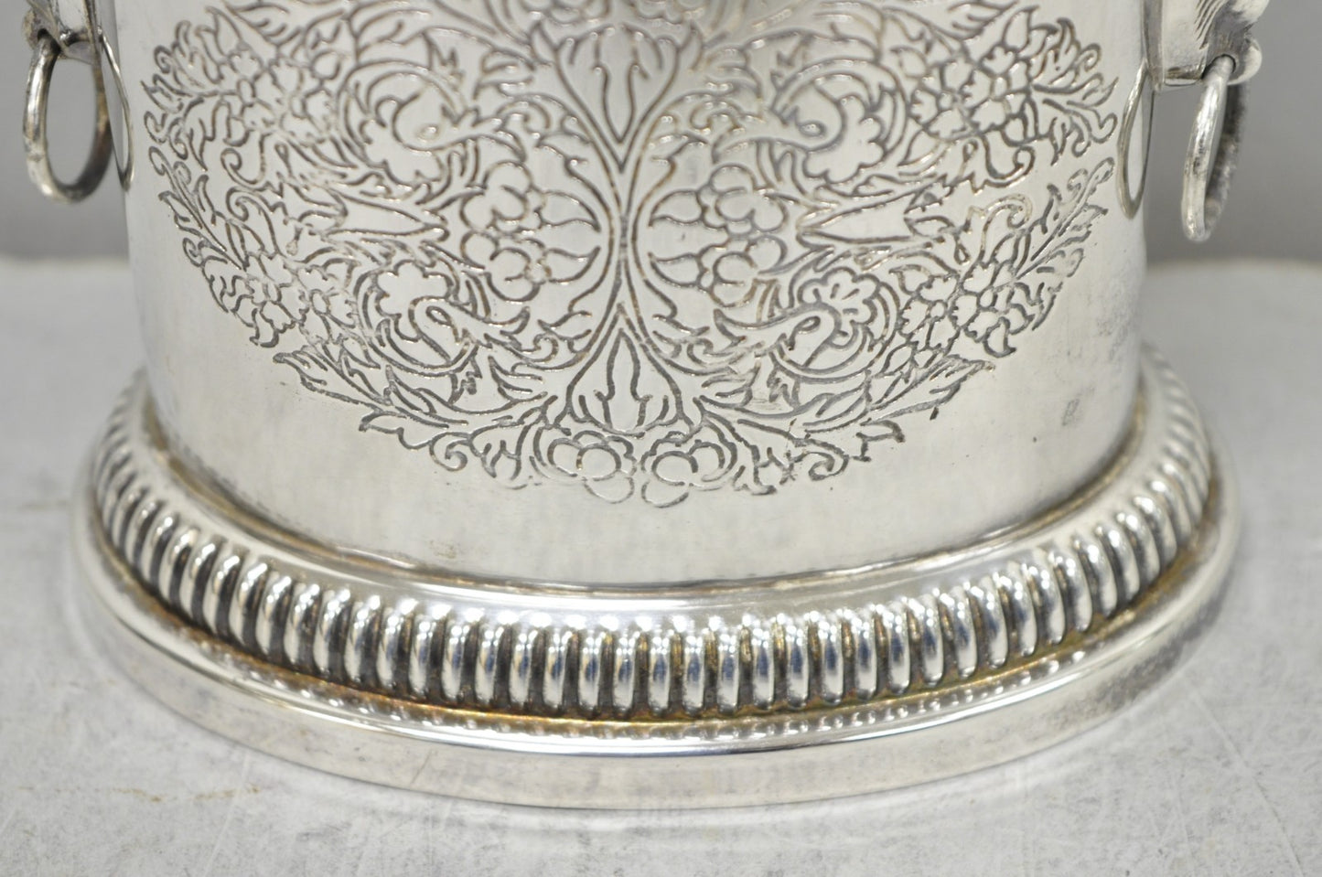 Vintage English Regency Silver Plated Small Lion Head Oval Desk Biscuit Barrel
