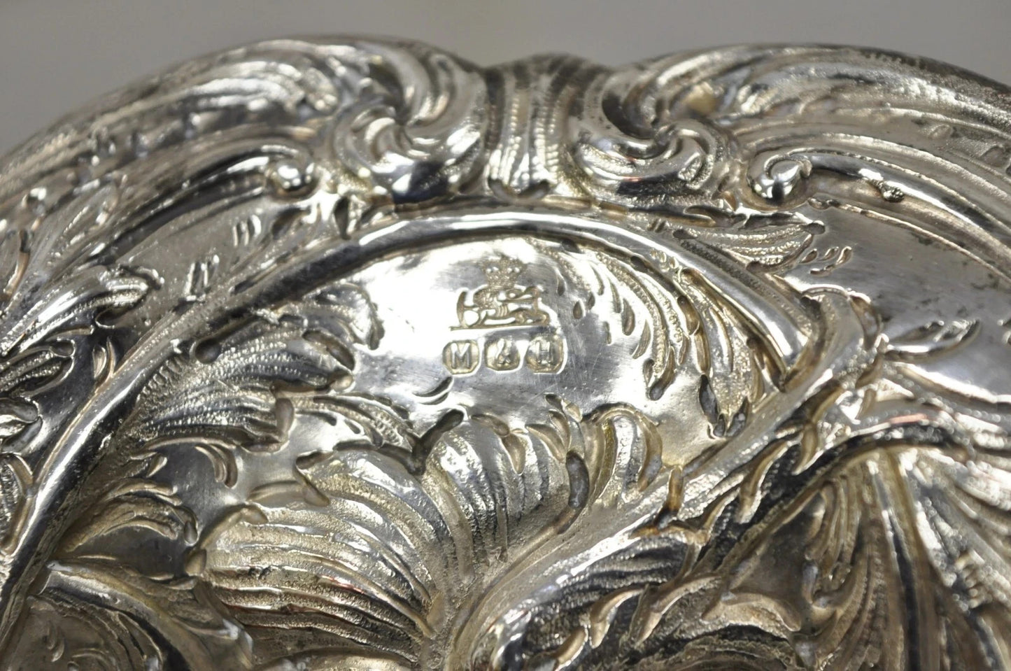 M&H English Victorian Art Nouveau Silver Plated Floral Repousse Fruit Bowls Pair