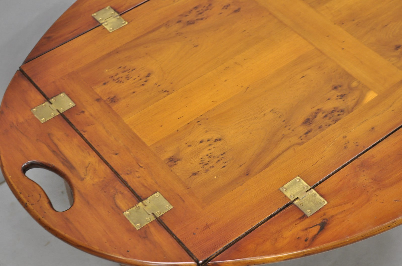 English Georgian Chippendale Mahogany Burl Wood Butlers Tray Top Coffee Table