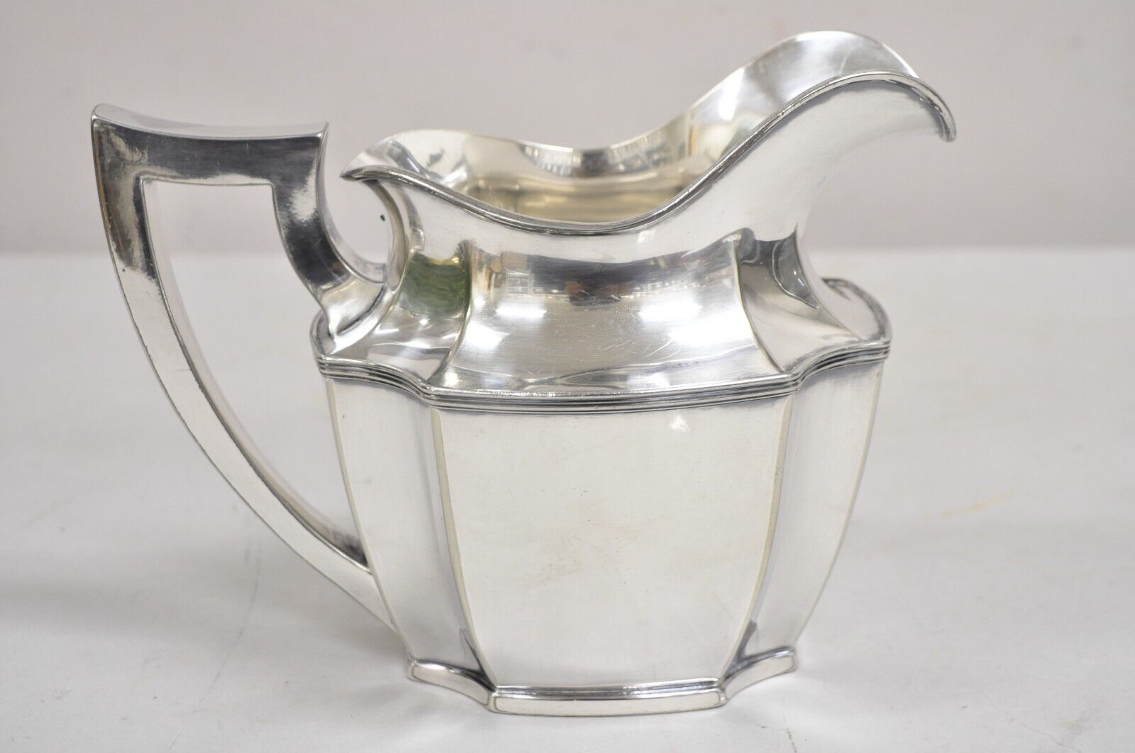 Vintage Wilcox SP Co Art Deco Silver Plated Bulbous International Water Pitcher