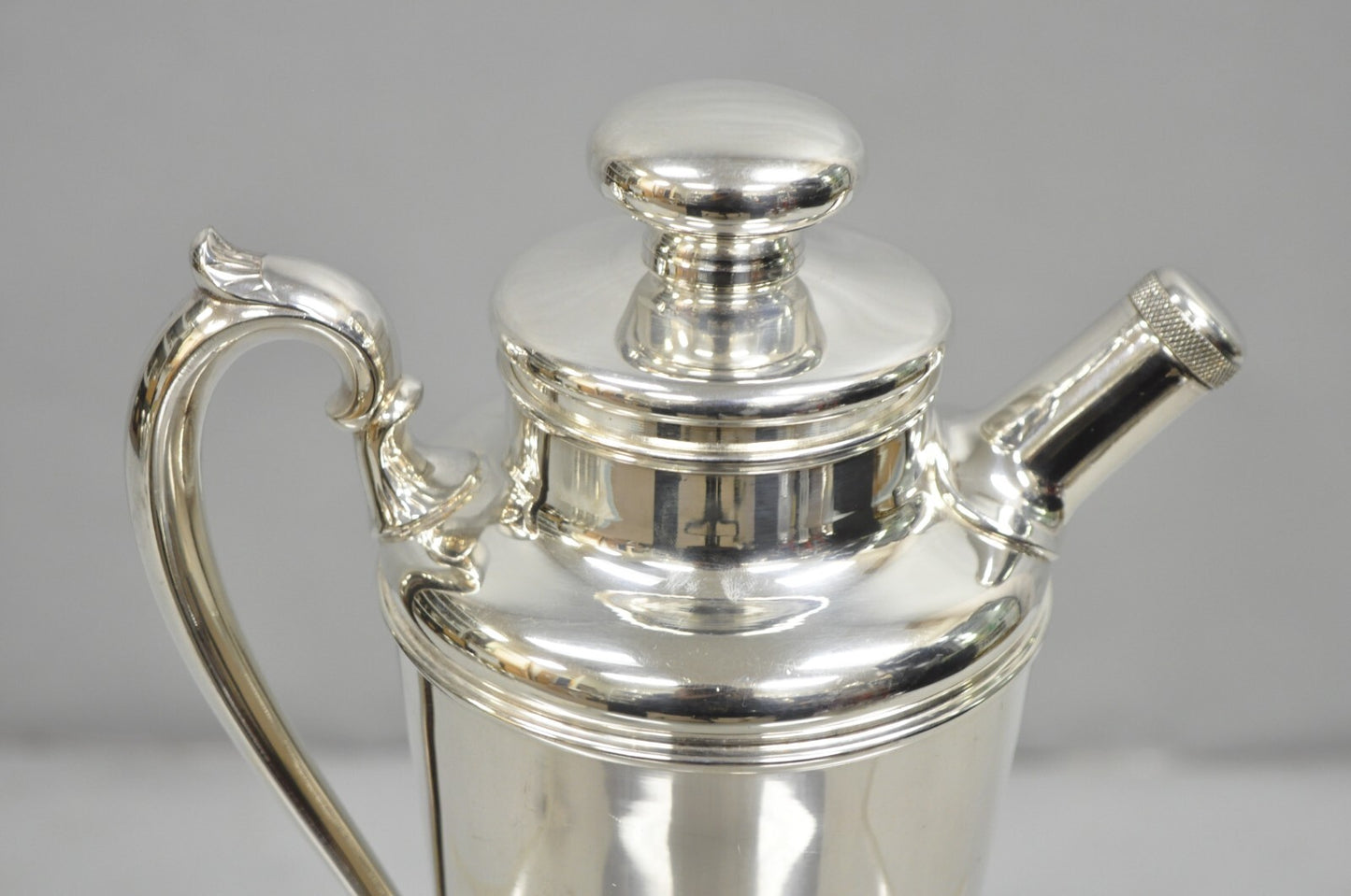Vintage Art Deco Sheffield Silver Plated 332 USA Martini Cocktail Shaker Pitcher