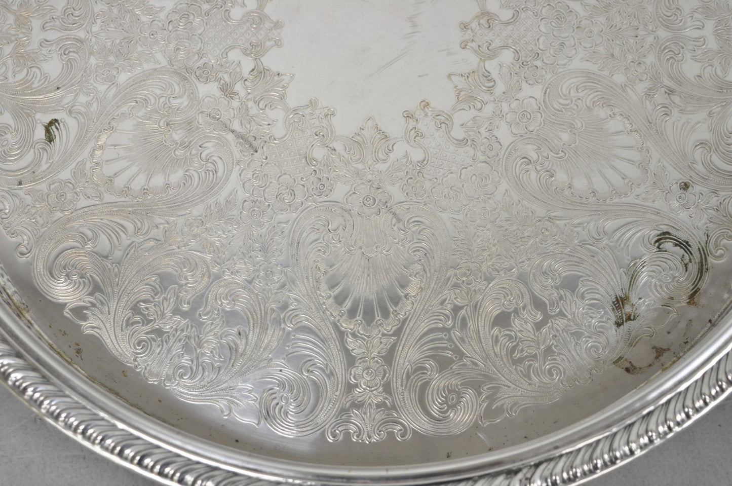 Vintage WM Rogers Round Sllver Plated Raised Gallery Serving Platter Bar Tray