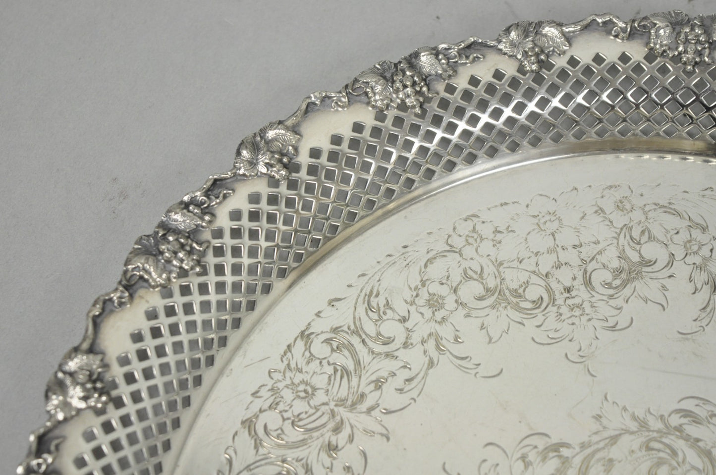 Vintage EG Webster & Son Silver Plated Grapevine Round Bar Serving Platter Tray