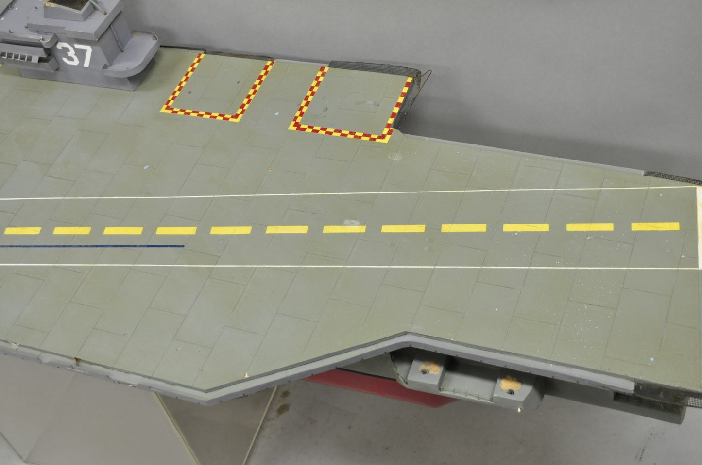 Vintage Large 84" USS Nimitz CVN-68 Aircraft Carrier Navy Military Model Ship 37