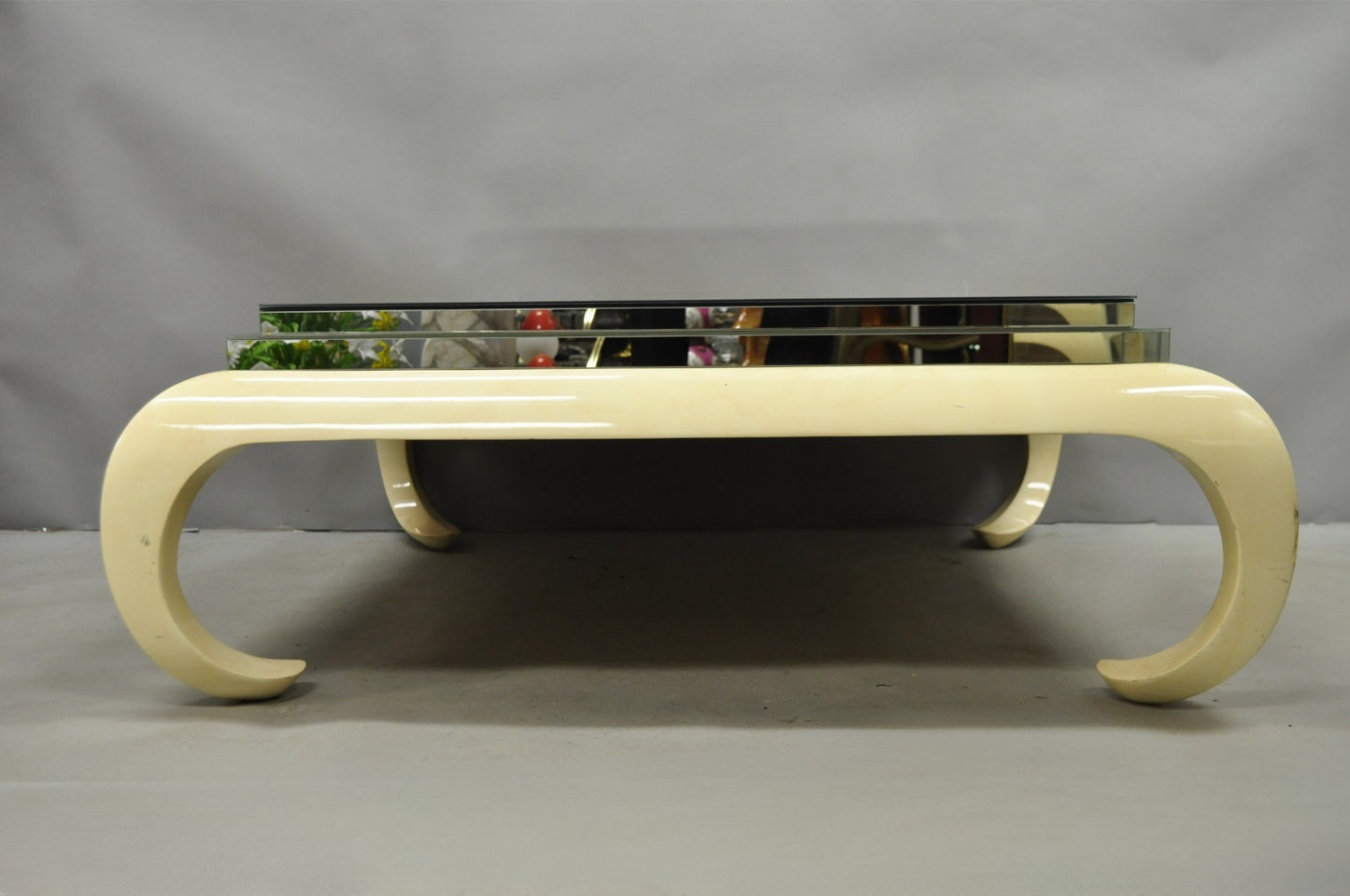 Vintage Chinoiserie Bone Lacquered Oriental Ming Style Mirrored Coffee Table