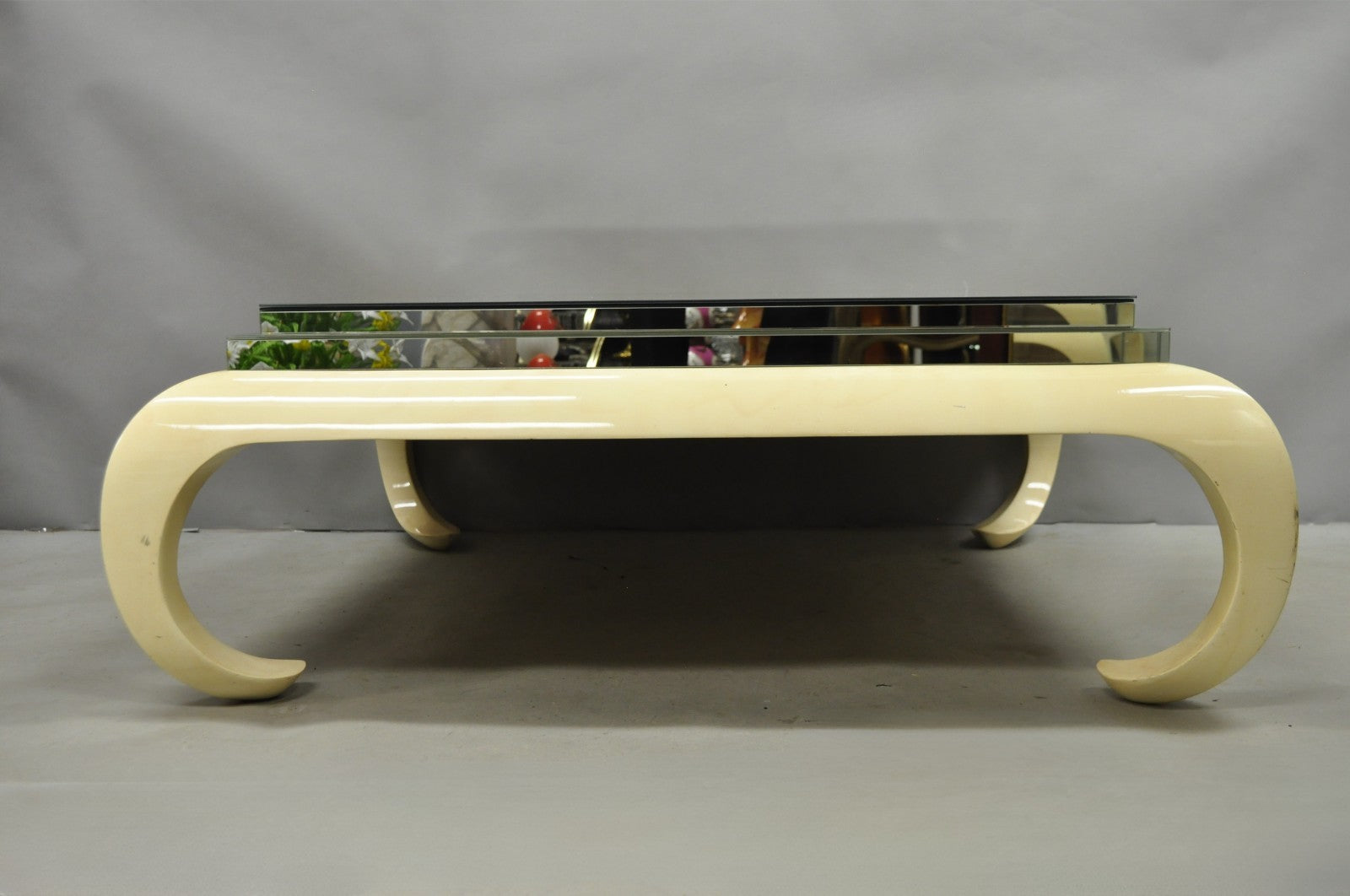 Vintage Chinoiserie Bone Lacquered Oriental Ming Style Mirrored Coffee Table