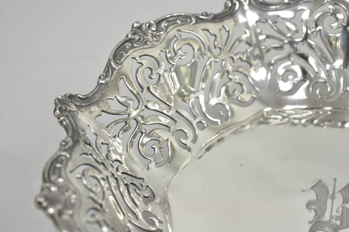 Antique Reed & Barton Reticulated Silver Plated Trinket Dish Bowl "B" Monogram