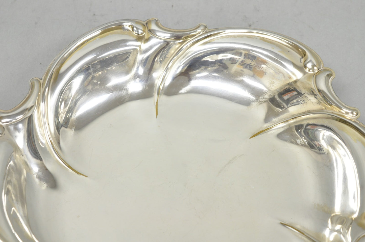 Vintage Caravelle Victorian Style Silver Plated Scalloped Serving Dish Bowl