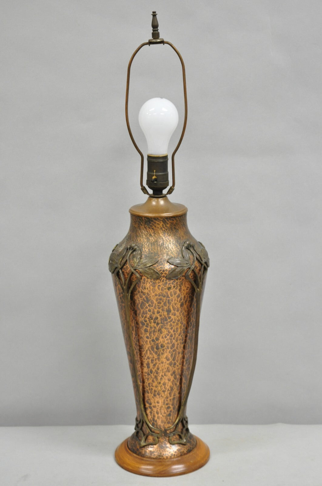 Antique WMF Jugendstil Art Nouveau Hand Hammered Copper Vase Table Lamp