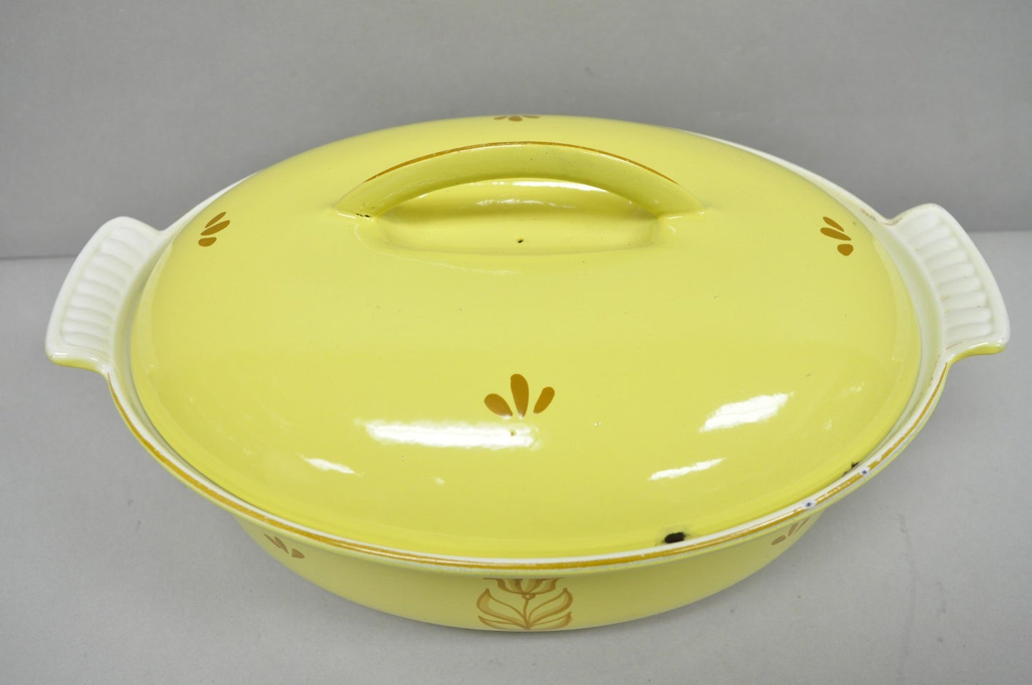 Vintage Dru Holland Yellow Tulip Enameled Cast Iron Dutch Oven Oval Pot