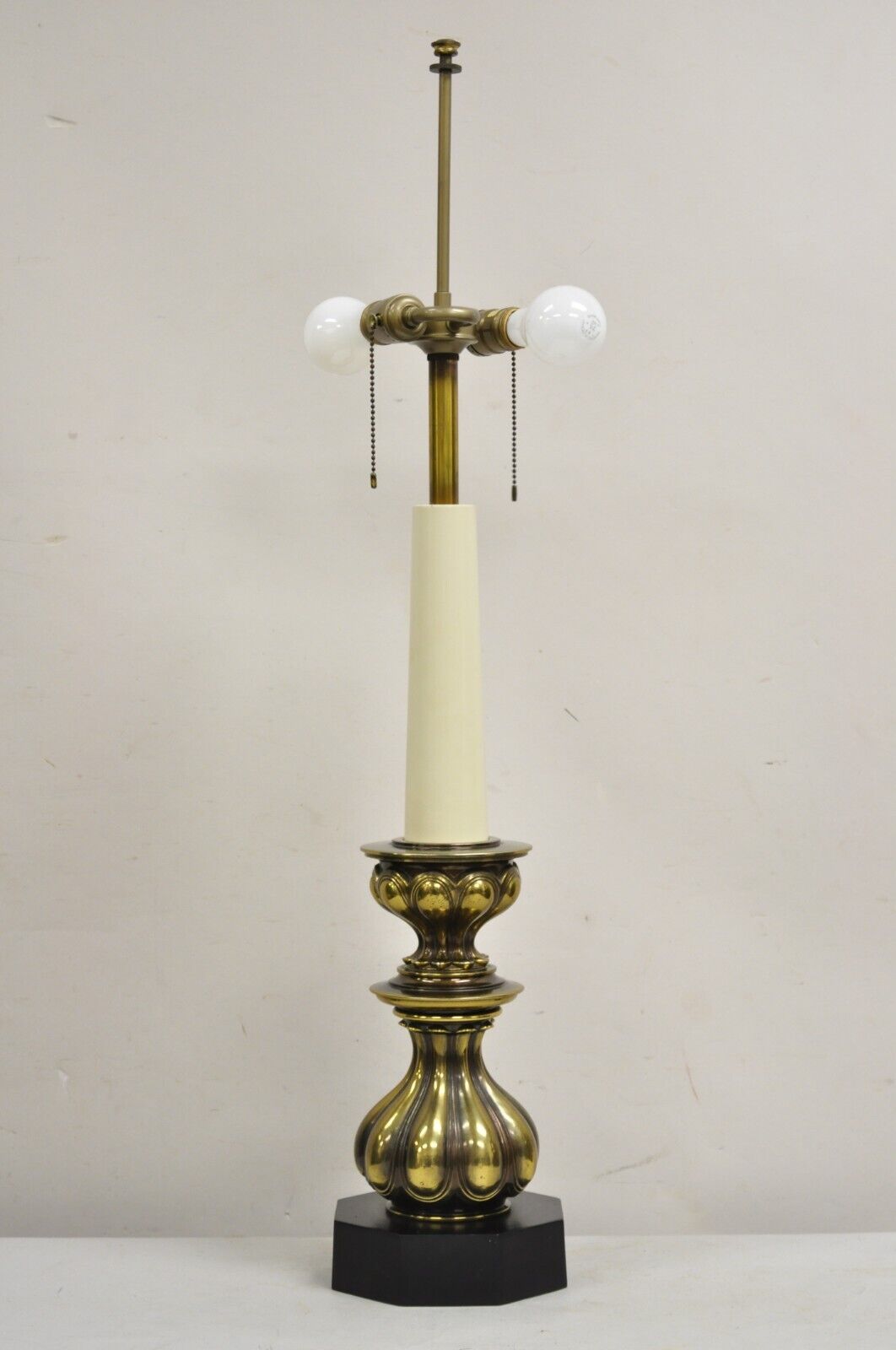 Vintage Stiffel Hollywood Regency Brass Baroque Candlestick Table Lamp