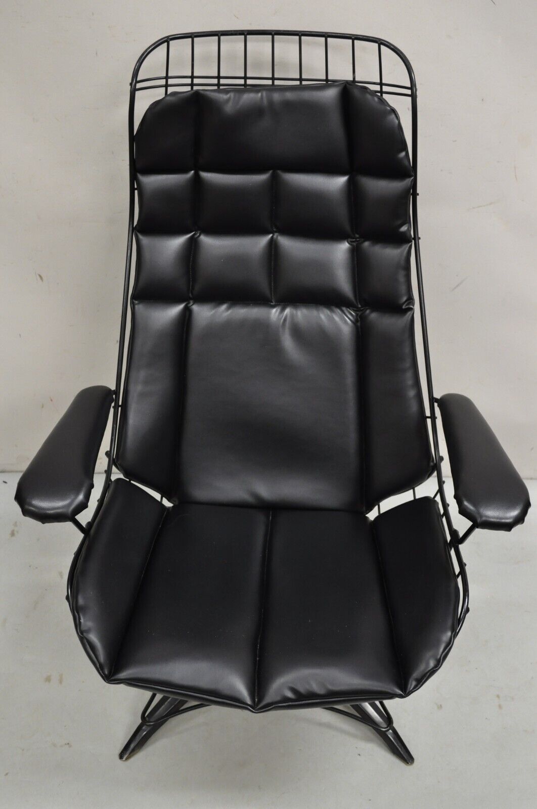 Vintage Mid Century Modern Homecrest Tall Swivel Wrought Iron Black Lounge Chair