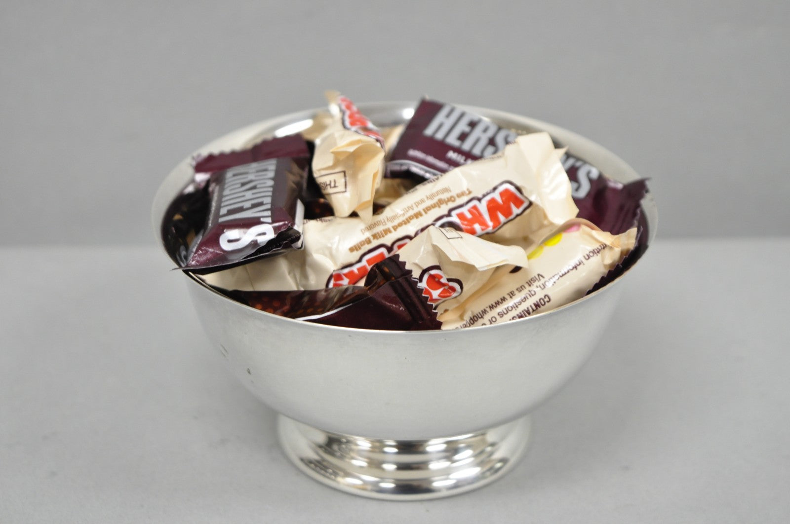 Vintage Paul Revere Reed & Barton Style Small 5" Round Silver Plated Candy Dish