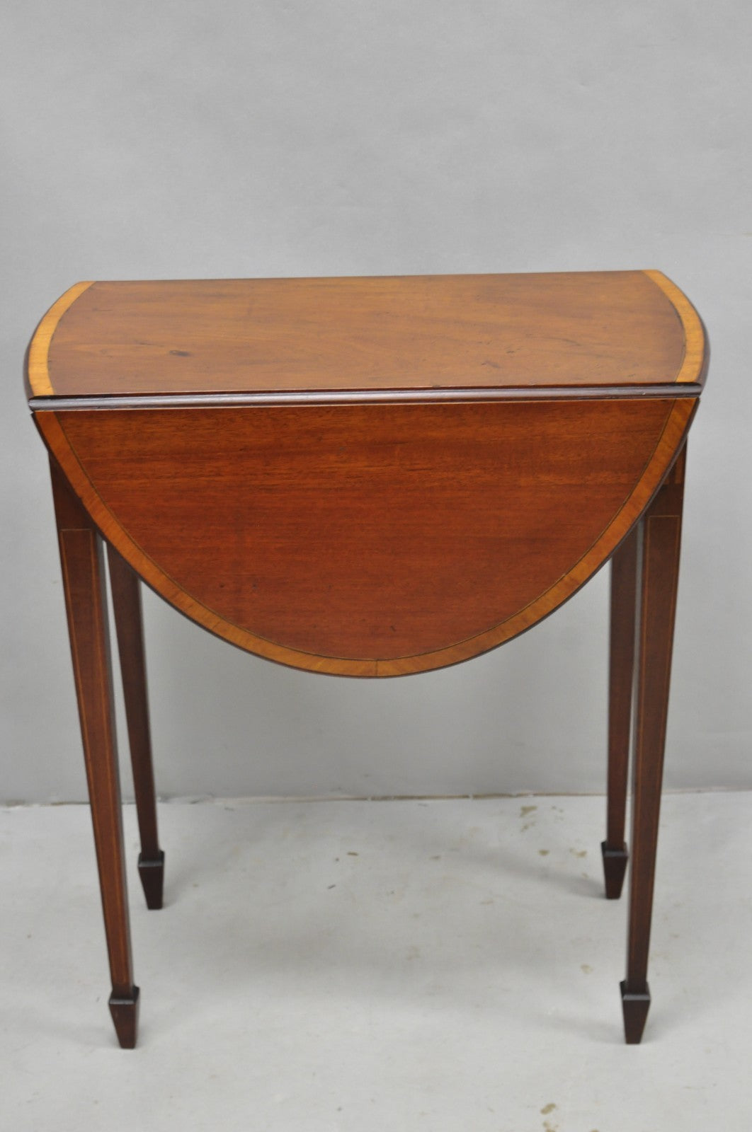 Antique Federal Mahogany Satinwood Inlay Narrow Dropleaf Pembroke Side Table