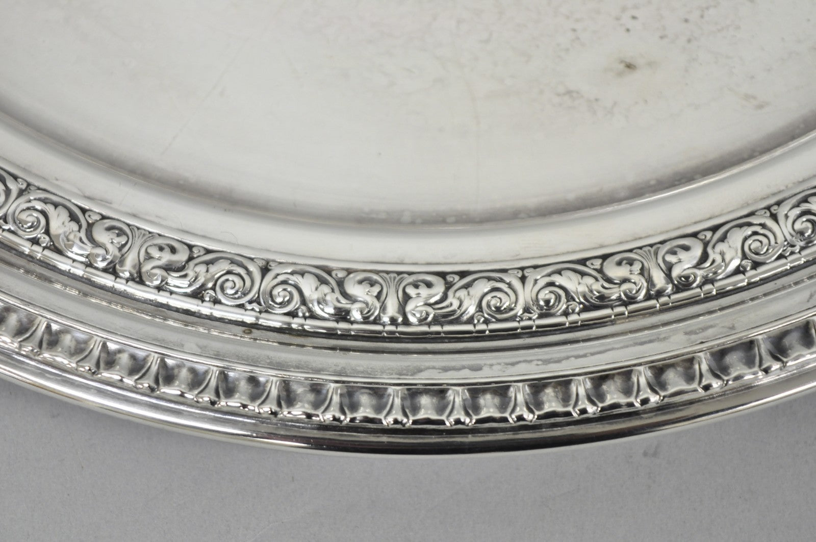 Vintage Reed & Barton 1241 Round Victorian Silver Plated Serving Platter Tray