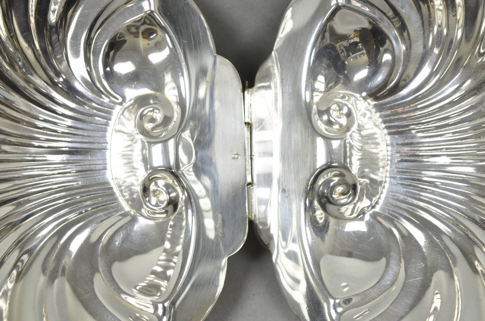 Antique English Regency Silver Plated Clam Shell Table Butler Serving Dish