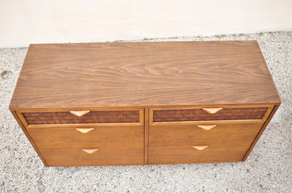 Lane Perception Altavista Mid Century Modern Walnut Laminate Top Dresser Chest