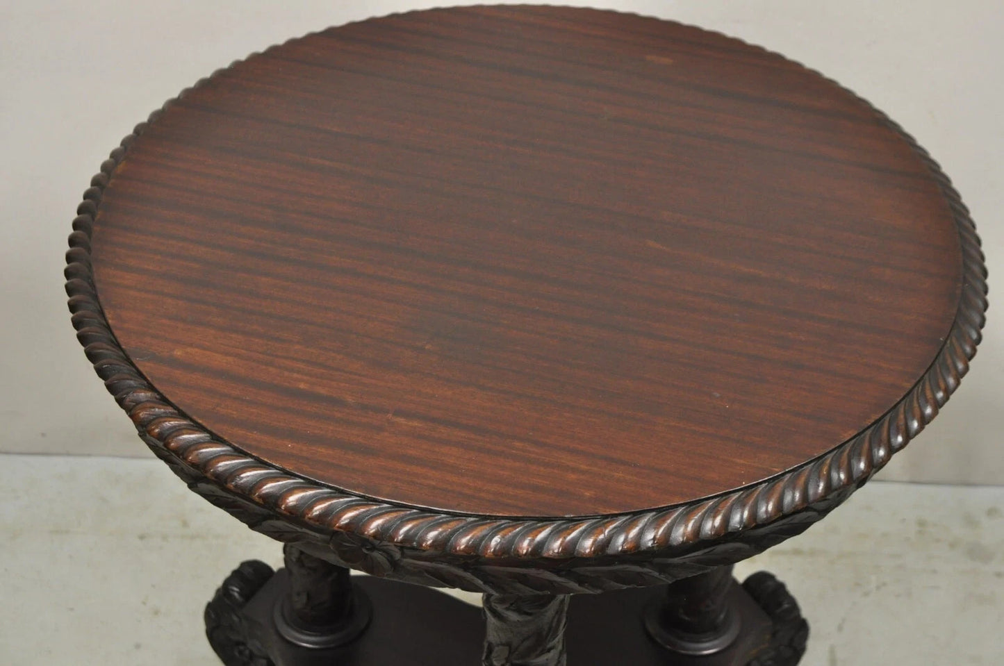 Antique American Empire Floral Spiral Carved Mahogany Round Center Side Table