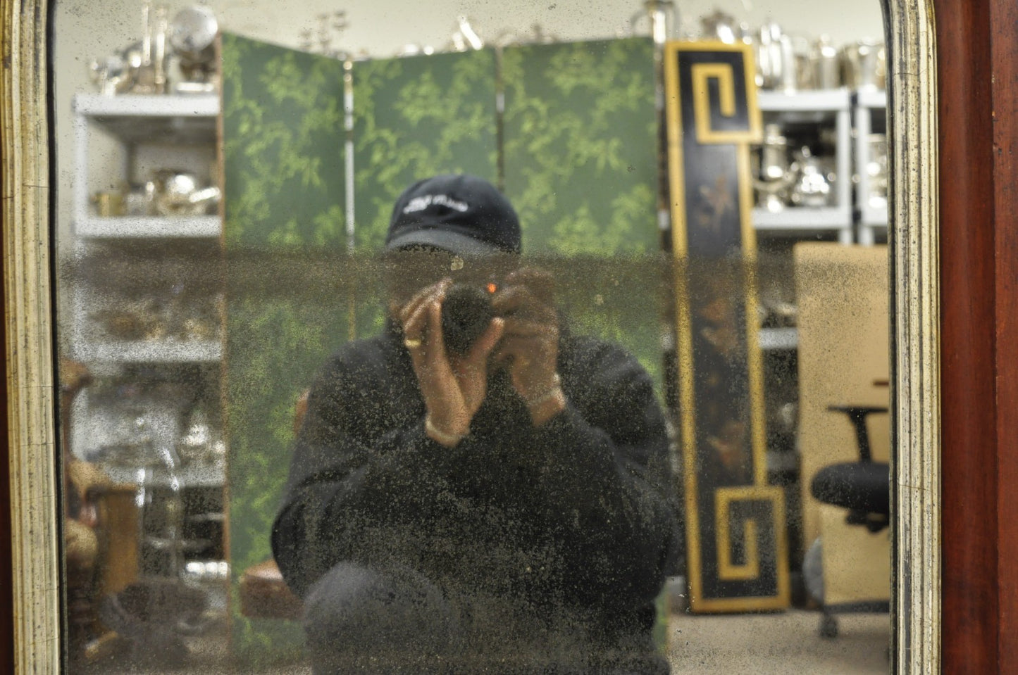 Antique American Empire Arched Mahogany Wood Frame Looking Glass Wall Mirror