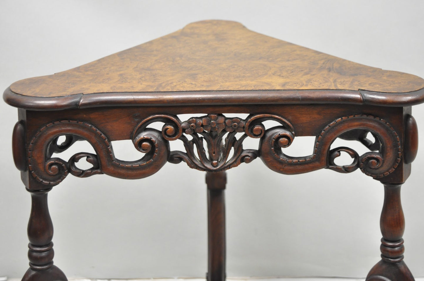 Antique Burl Walnut William & Mary Jacobean Triangular Accent Side Table