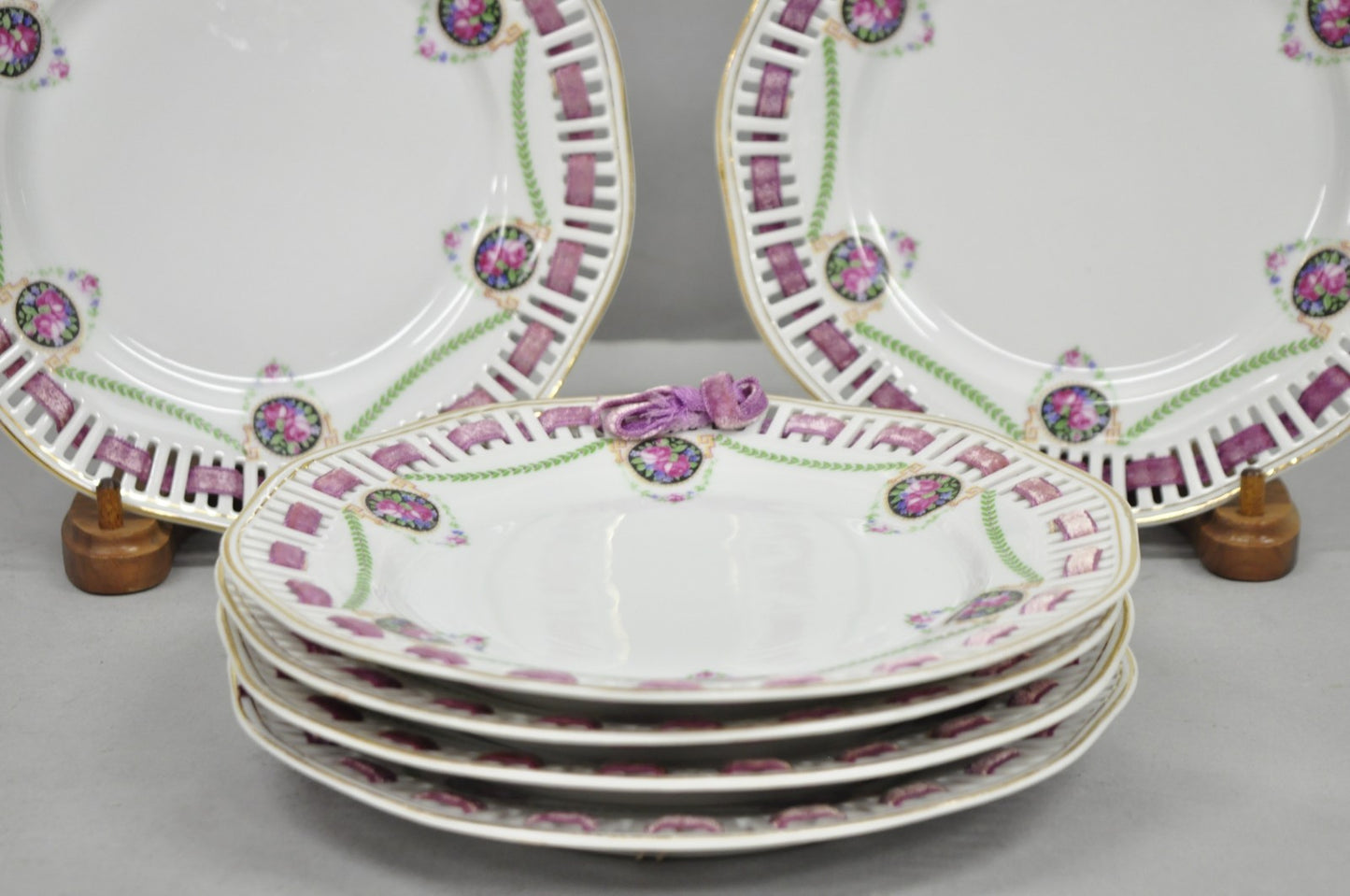 Schumann Bavaria Germany Victorian Reticulated Floral Roses 8.5" Plates  - 6 Pcs
