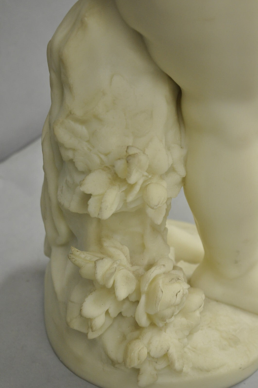 Vintage Neoclassical Faux Marble Cast Resin 25" Winged Cherub Putti Sculpture