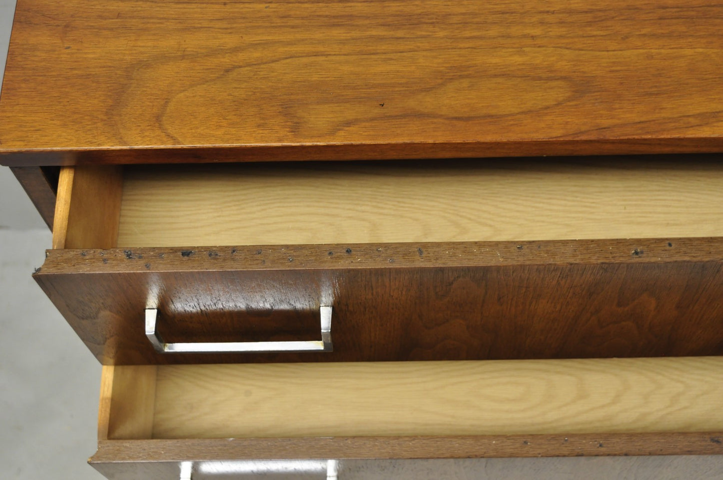 Vintage Mid Century Modern Walnut Veneer 4 Drawer Chrome Pull Tall Chest Dresser