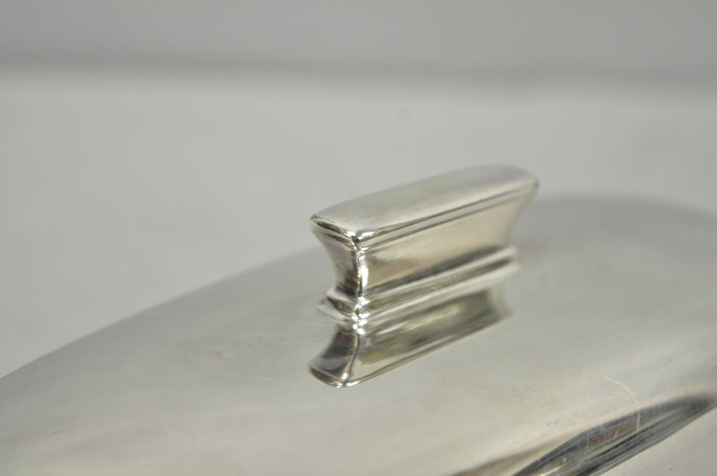 Vintage Reed & Barton Art Deco Mid Century Modern Silver Plated Butter Dish