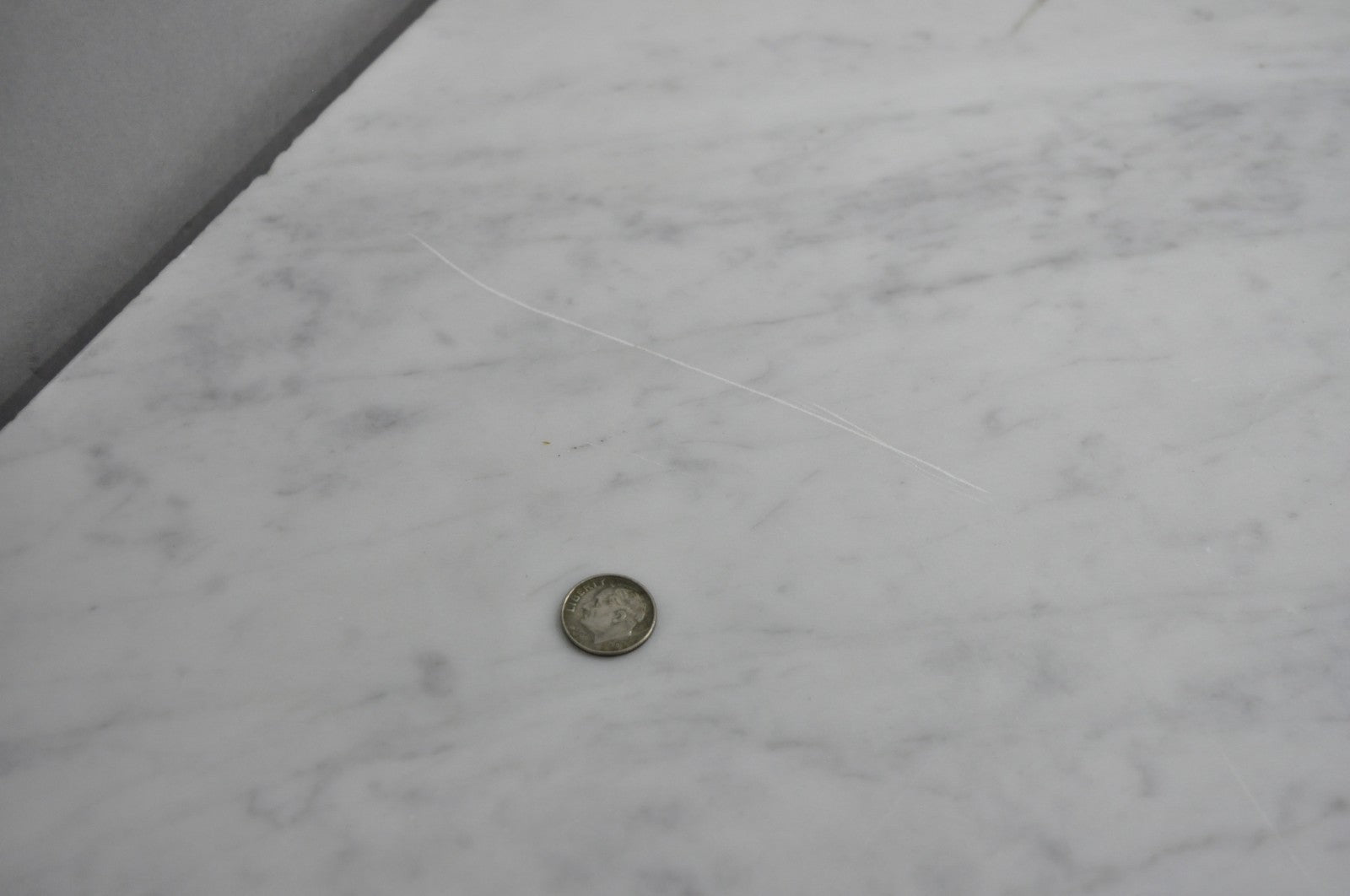 Antique American New York Classical Marble Top Mahogany Console Pier Table