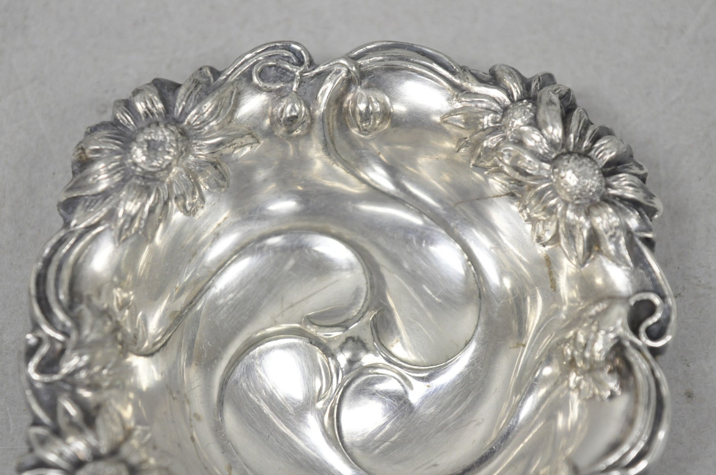 Antique English Art Nouveau Silver Plated Floral Repousse Nut Dish Bowl Set of 8