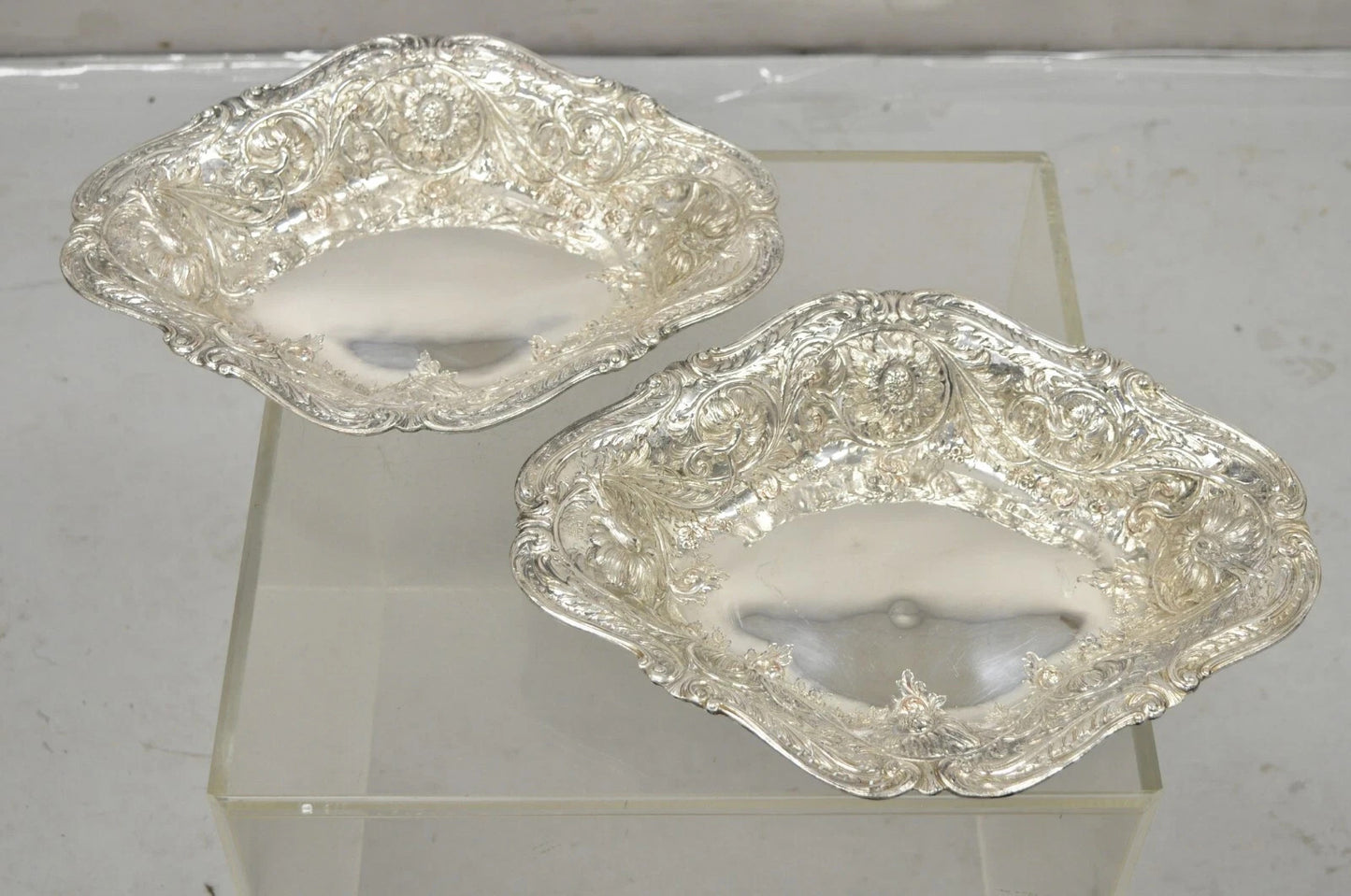 M&H English Victorian Art Nouveau Silver Plated Floral Repousse Fruit Bowls Pair
