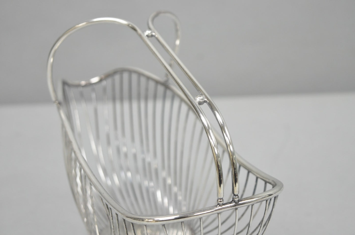 Vintage Mid Century El De Uberti Italy Silver Plated Wire Wine Bottle Holder