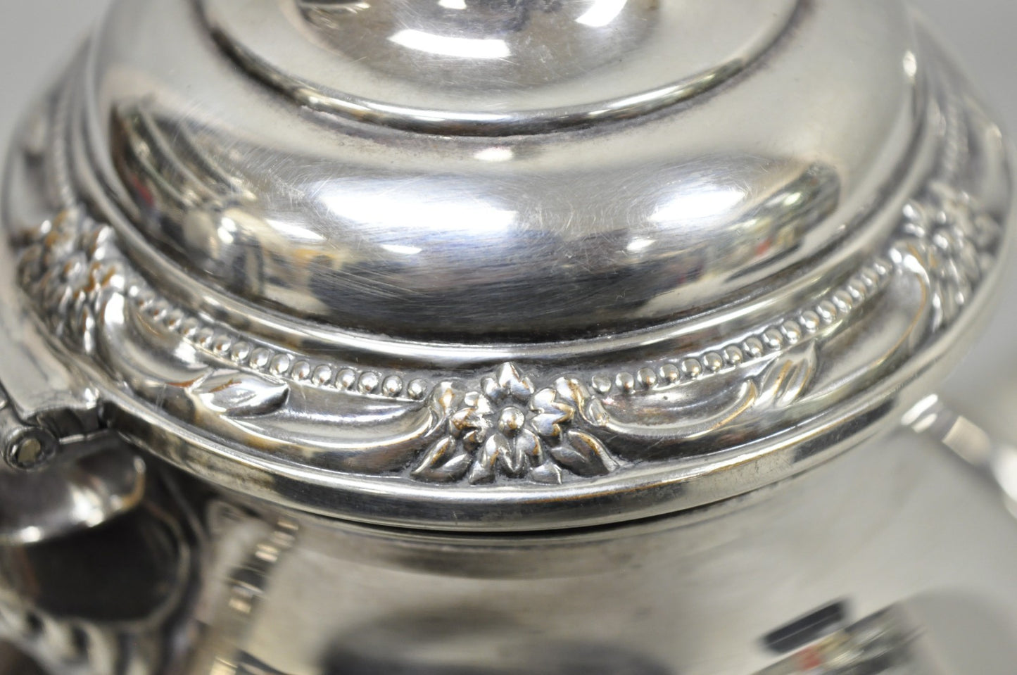 Vintage Rogers Bros Remembrance 9802 Victorian Silver Plated Teapot Tea Kettle