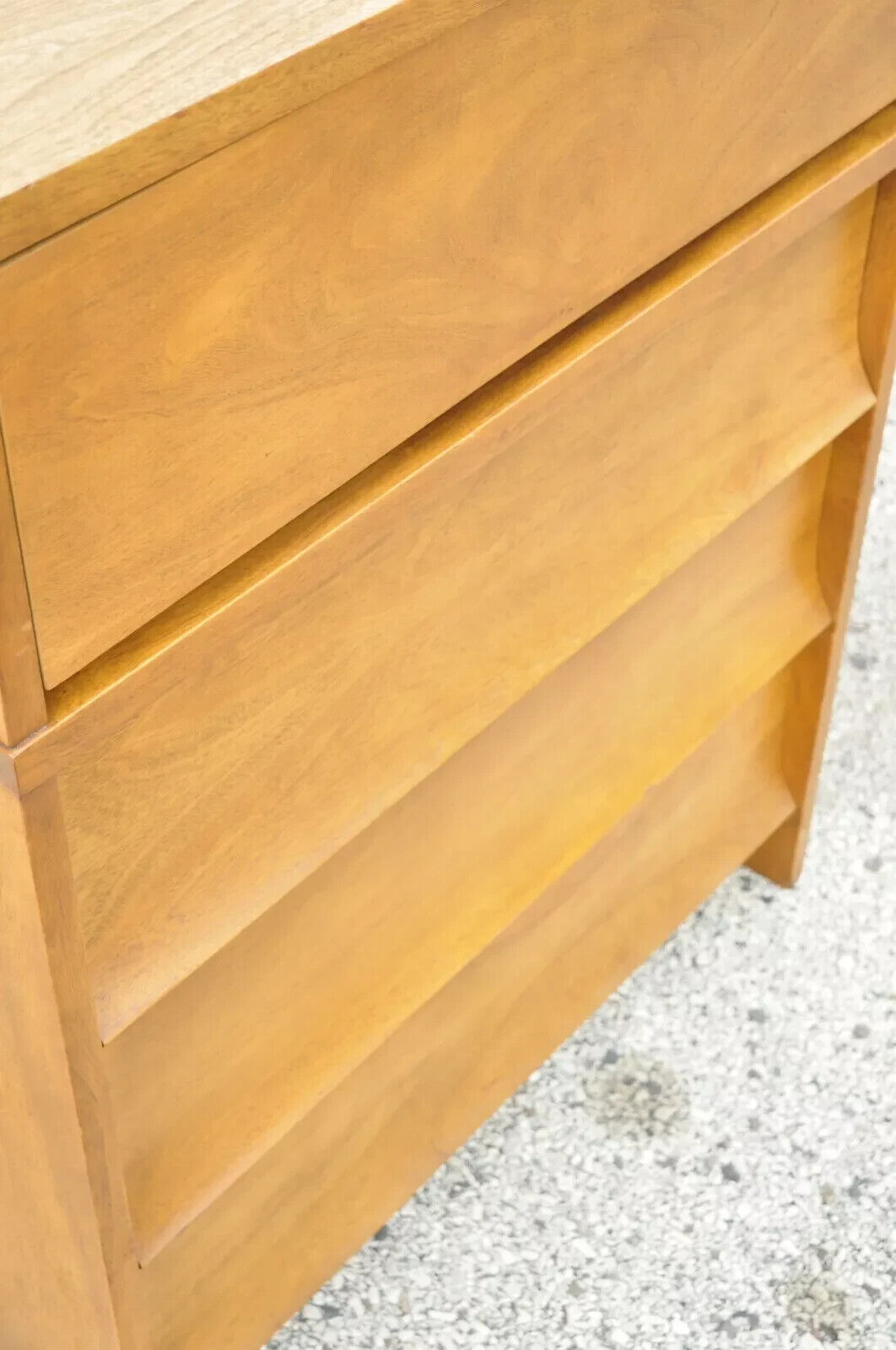 Johnson Carper Mid Century Modern Walnut Formica Top 4 Drawer Chest Dresser