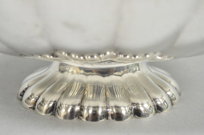 Vintage Reed & Barton Modern Silver Plated Oval Scalloped Pedestal Fruit Bowl